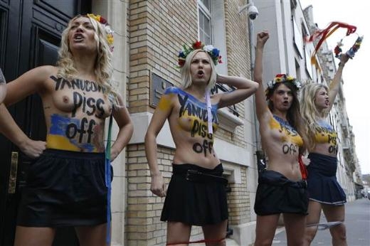 FEMEN'DEN GÖRÜLMEMİŞ PROTESTO 1