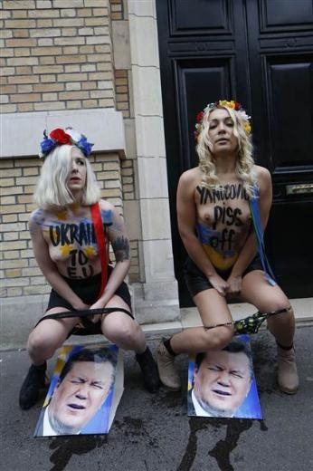 FEMEN'DEN GÖRÜLMEMİŞ PROTESTO 9