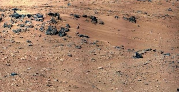 CURİOSİTY'NİN MARS'TAN ÇEKTİĞİ FOTOĞRAFLAR 11
