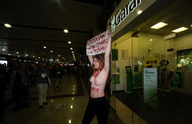 FEMEN İSTANBUL'DA 9