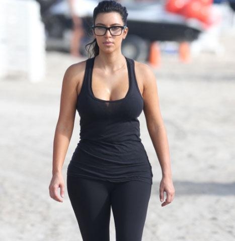 Kim Kardashian ikinci bebeğini gösterdi 10