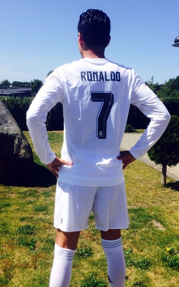 Her şey Ronaldo'ya benzemek için 5