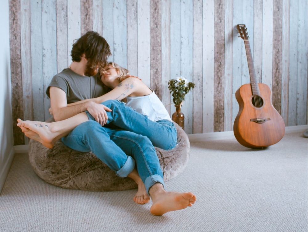 Eşinize Olan Sevginizi Bir Gün Değil Her Gün Göstermenin 10 Yolu 10