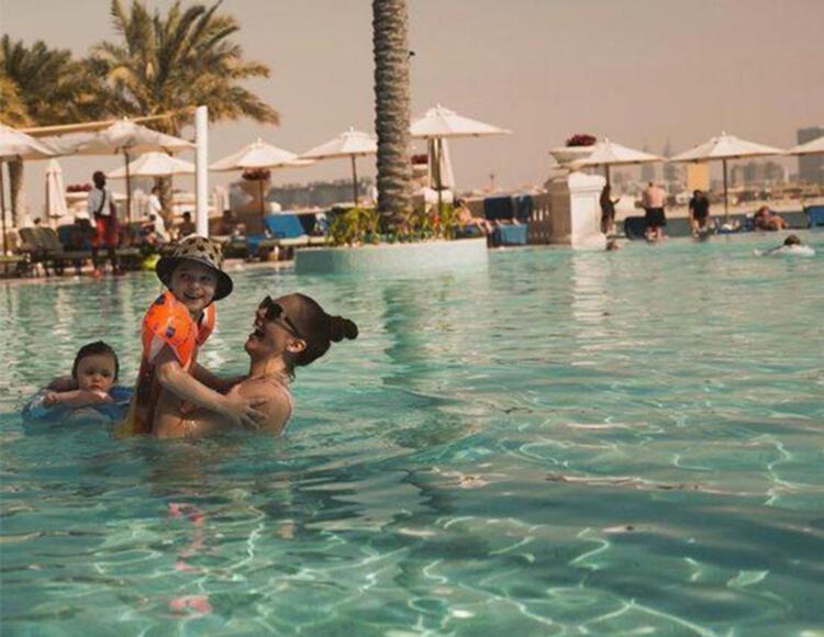 Meryem Uzerli tatilde! Dubai pozlarına beğeni yağdı... 3