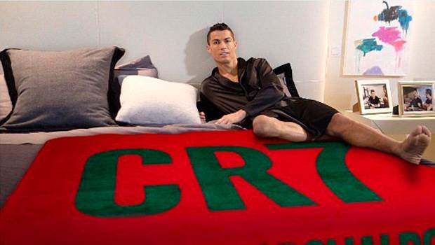 Ronaldo'nun Yatağında Defalarca İlişkiye Girmişler!