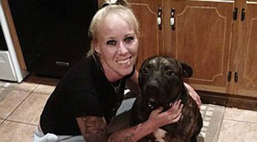 ABDde Korkunç Olay: Pitbull Cinsi İki Köpek Sahibini 