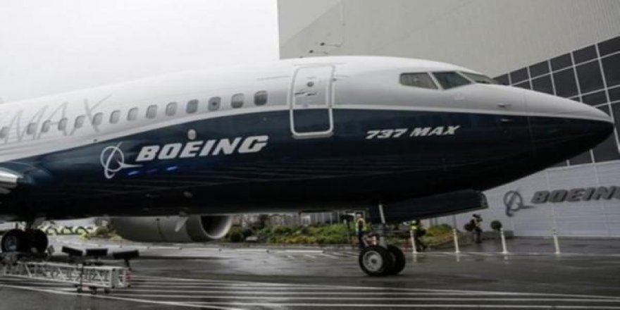 Havada korku anlar! Boeing 737 Moskova'ya acil iniş yaptı