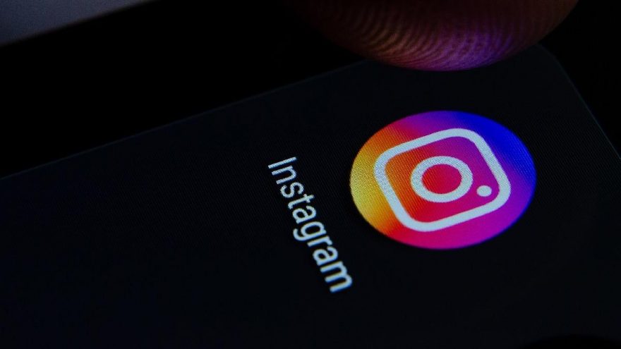 Instagram’ın karanlık mod özelliği kullanıcılara sunuldu