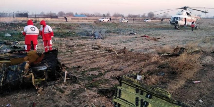 İran'da Ukrayna Havayollarına ait yolcu uçağı düştü, kimse sağ kurtulamadı