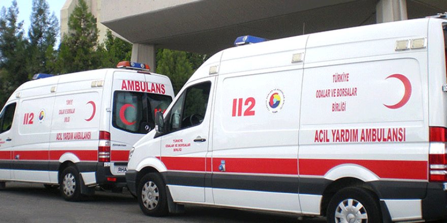 Kıbrıs Vakıflar İdaresi, Sağlık Bakanlığı’na 5 ambulans hibe etme kararı aldı.