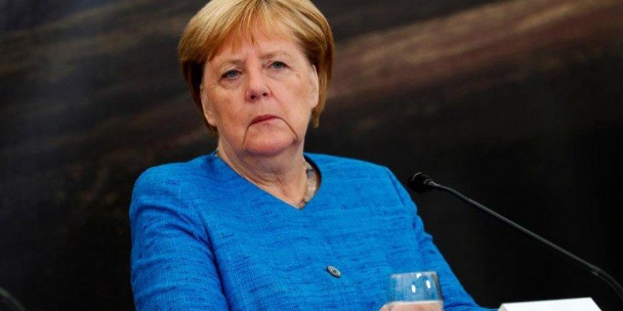 Merkel’den şok açıklama: Nüfusun çoğuna virüs bulaşacak