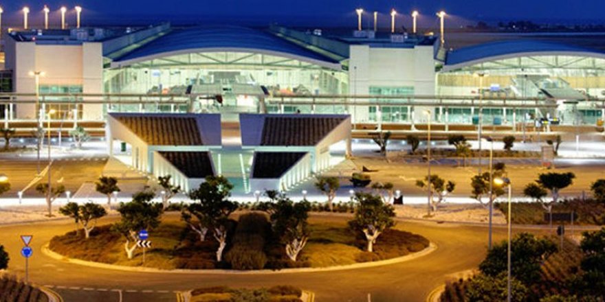 Larnaka Havaalanı’nda korona alarmı…
