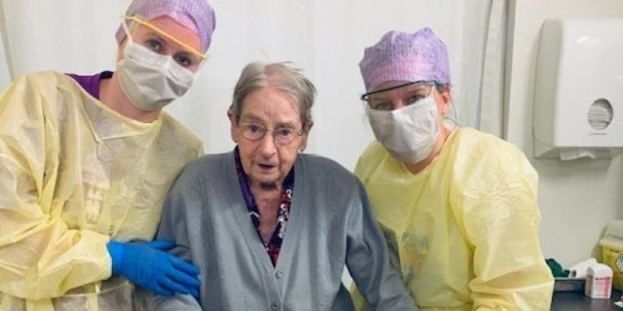101 yaşındaki hasta corona virüsünü yendi