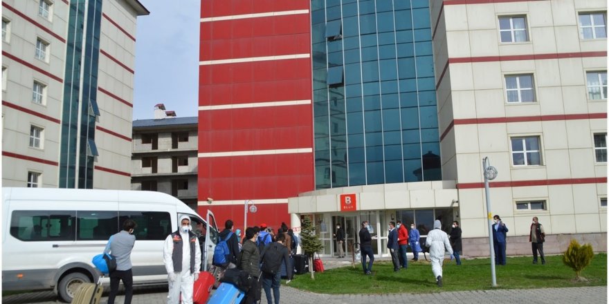 KKTC'den Türkiye ye  dönen 18 kişi yüksek ateş sebebiyle karantinaya alındı