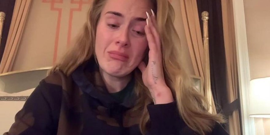 Las Vegas konserlerini iptal eden Adele, hayranlarından gözyaşları içinde özür diledi