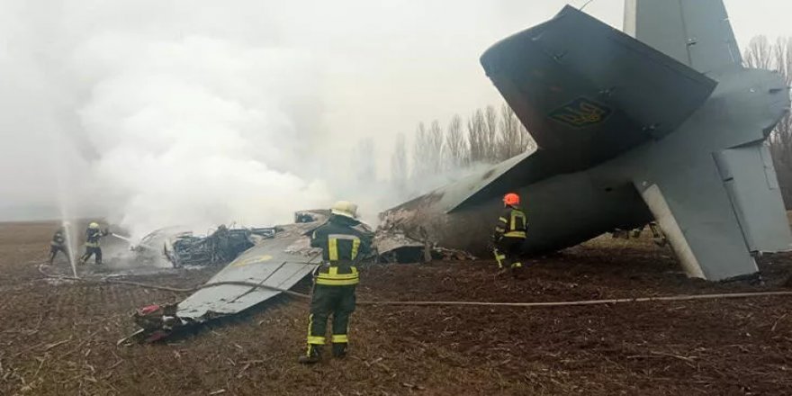 Ukrayna'ya ait askeri kargo uçağı düşürüldü, 5 kişi hayatını kaybetti