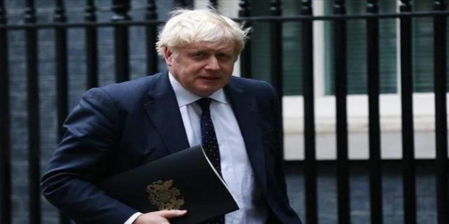 İngiltere'de 50'ye yakın hükümet görevlisinin istifası sonrası Başbakan Boris Johnson da görevini bıraktı