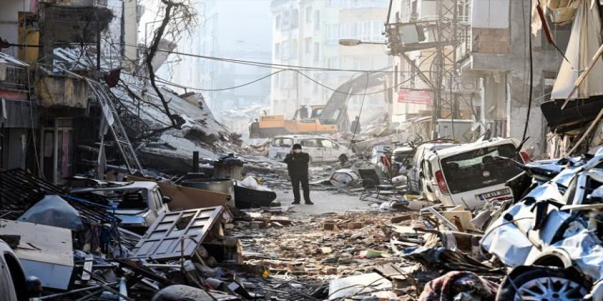 Depremde hayatını kaybedenlerin sayısı 41 bin 20'ye yükseldi