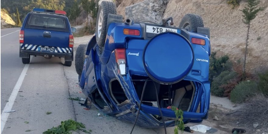Geçitkale-Tatlısu Anayolu üzerinde meydana gelen kazada dört kişi yaralandı