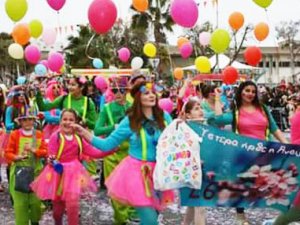 Limasol Karnavalı'ndan Renkli Görüntüler...