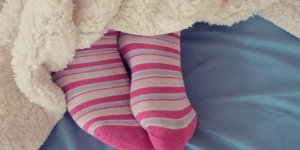 Uyurken çorap giymek veya giymemek! Deliksiz uykunun sırrı ne?