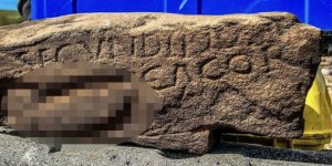 Topraktan çıkan 1800 yıllık taşı kazıdılar, üzerindeki yazı arkeologları bile utandırdı