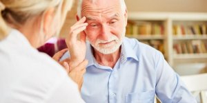 Alzheimer’ın 17 yıl önce beliren belirtisi ortaya çıktı