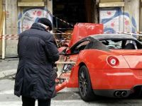 1 milyonluk Ferrari'yi park etmek isterken...