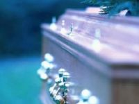 'Ölü' ilan edilen kadın cenazesinde uyandı
