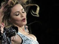Madonna: Sevgilim Beni Antrenörümle Aldattı