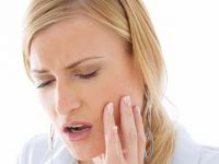 Evinizde Bulunan 2 Malzemeyle Diş Ağrınızı Geçirebilirsiniz